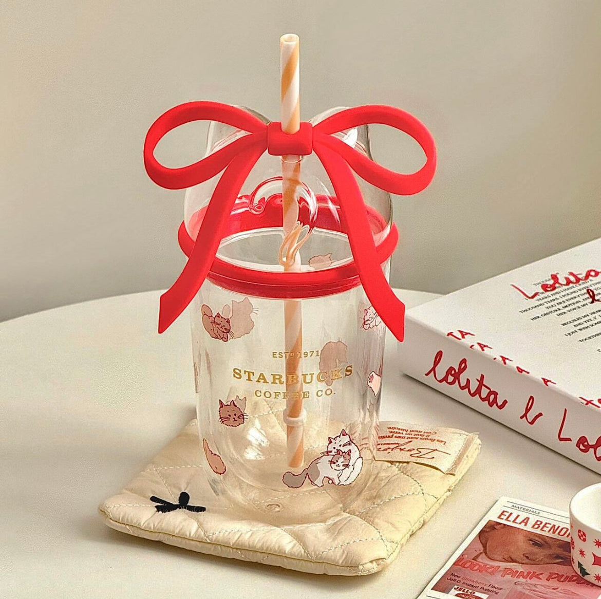 Starbucks China Exclusive 2024 Valentine's Day Cat & Bow 14oz Glass Cu   The Tumbler Girl