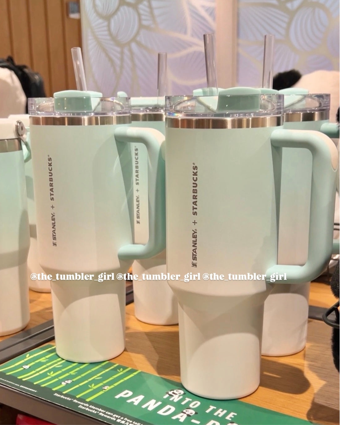 Stanley x Starbucks Hong Kong 40oz Light Blue Gradient Stainless Steel Tumbler (READY TO SHIP)