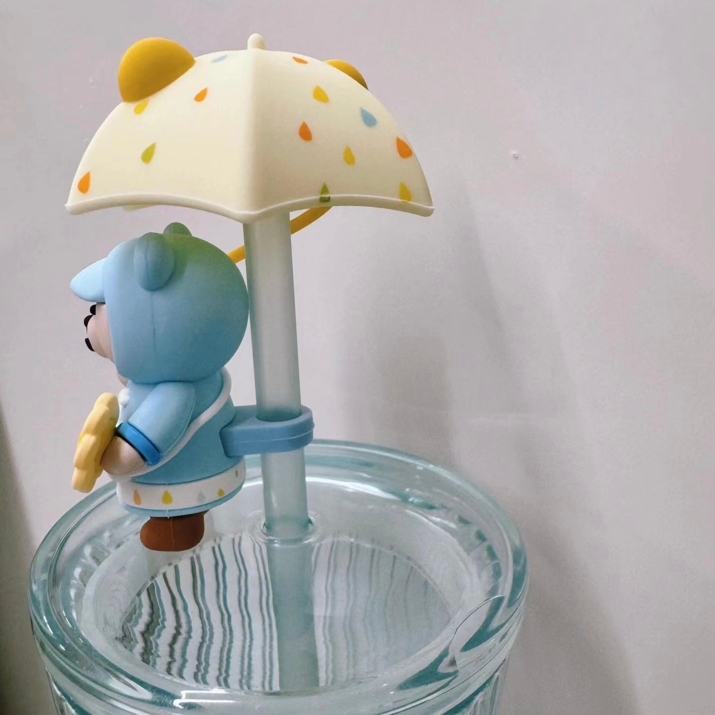 HARD TO FIND Starbucks China Rain or Shine Umbrella Bear Straw Topper