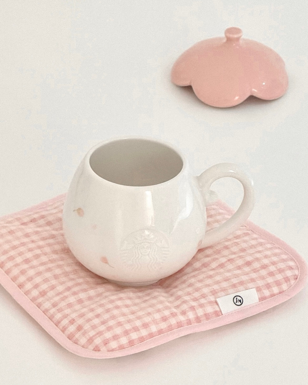 Starbucks China Exclusive 12oz Cherry Blossom Ceramic Mug with Lid (READY TO SHIP)