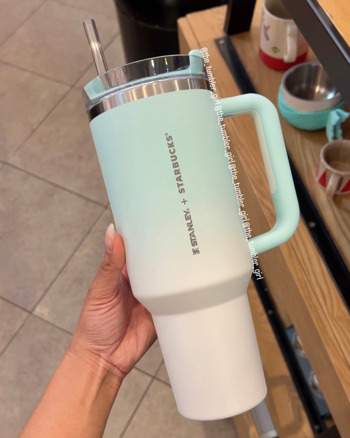 Stanley x Starbucks Hong Kong 40oz Light Blue Gradient Stainless Steel Tumbler (READY TO SHIP)
