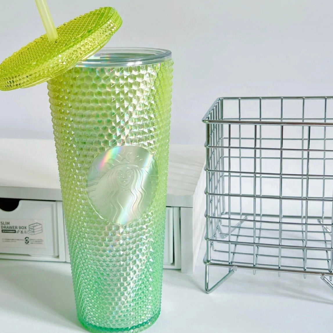 Starbucks China Green Apple Iridescent Studded Tumbler (READY TO SHIP)