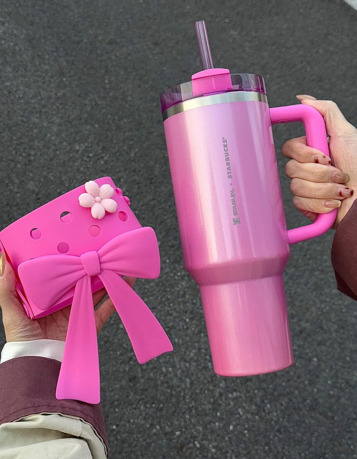 Starbucks China x Stanley 40oz Sakura Glittery Pink with accessories