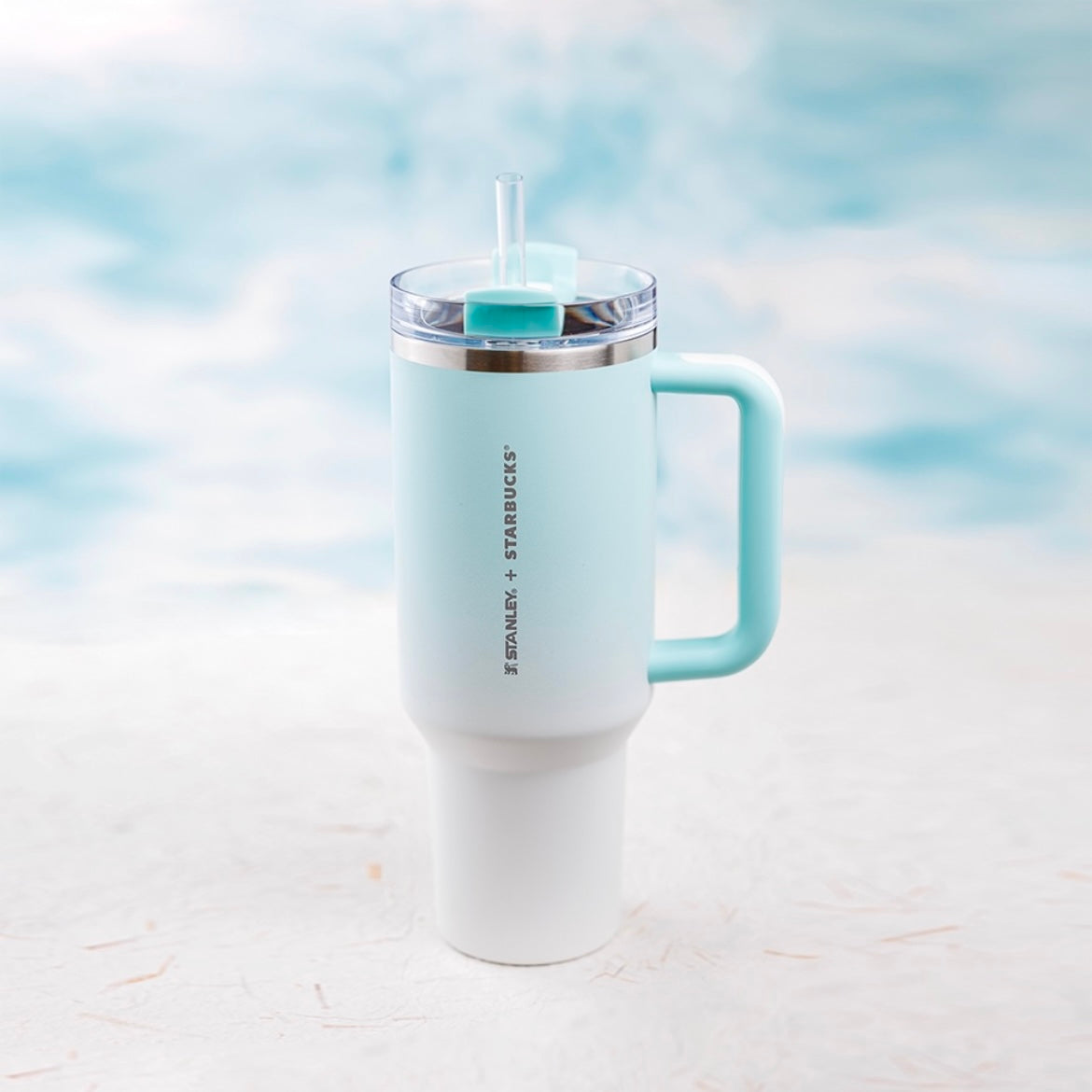 Stanley x Starbucks Hong Kong 40oz Light Blue Gradient Stainless Steel Tumbler (READY TO SHIP)