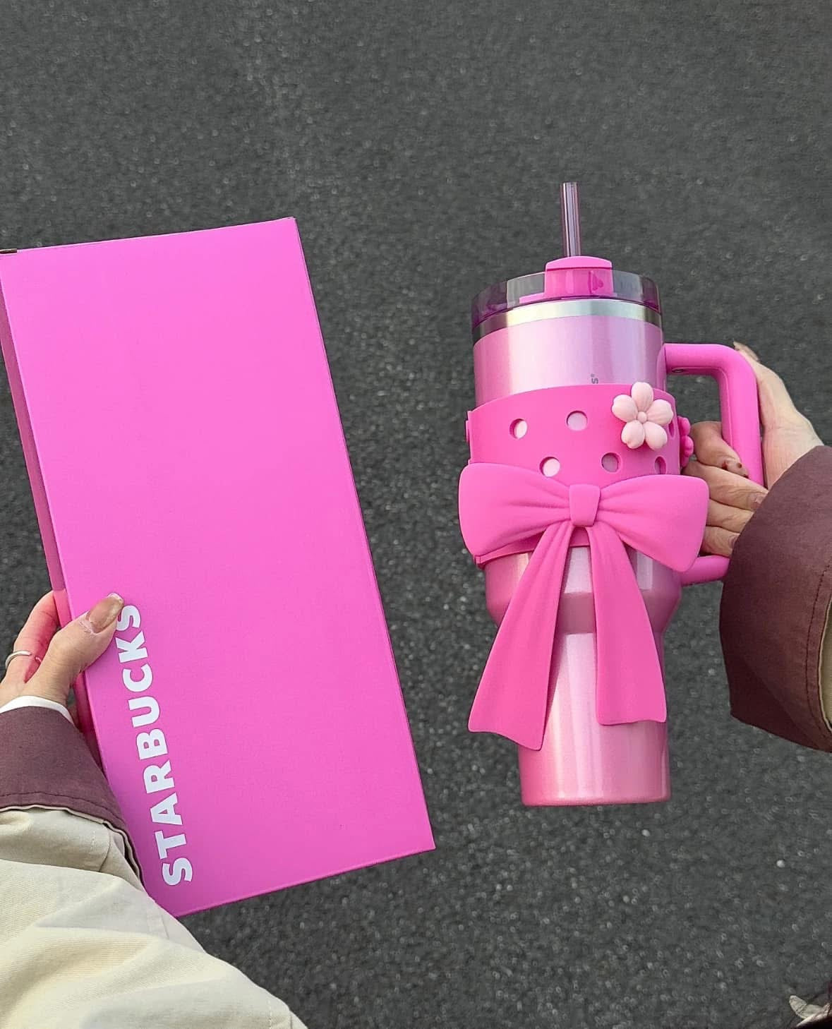 Starbucks China x Stanley 40oz Sakura Glittery Pink with accessories