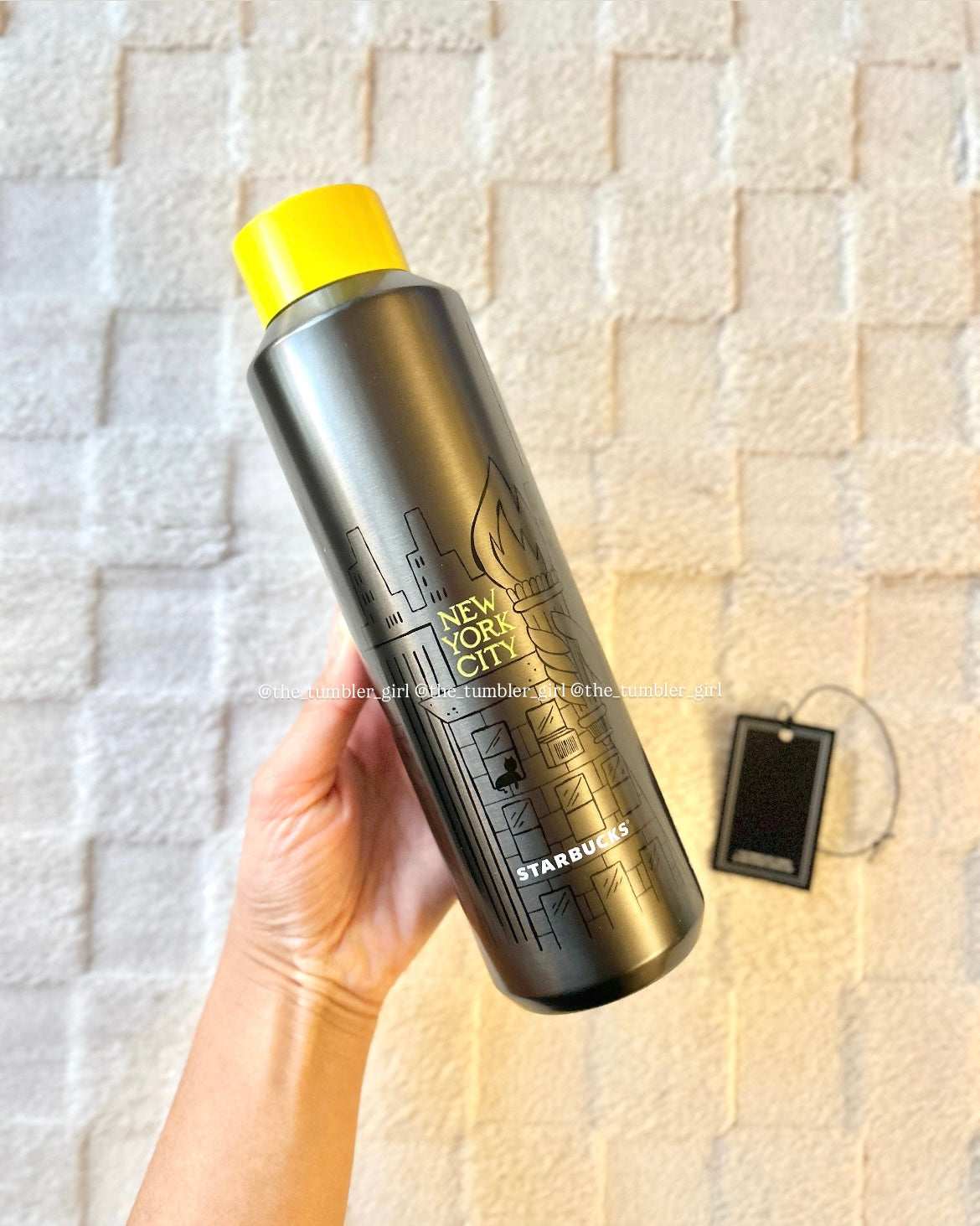 Starbucks New York City Collection Stainless Steel Vacuum-Insulated Water Bottle 20oz (READY TO SHIP)