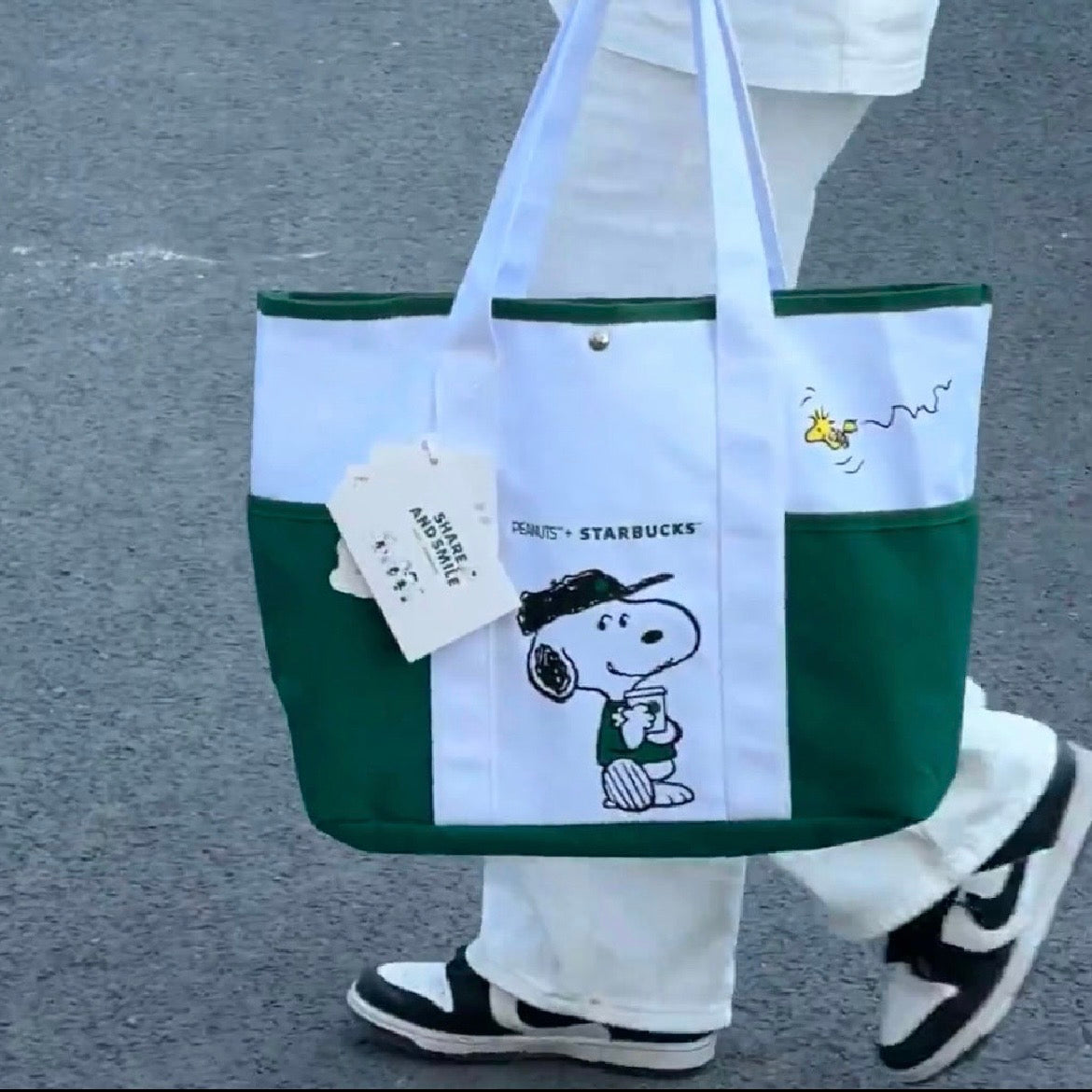 Starbucks China x PEANUTS Snoopy Canvas Tote Bag (READY TO SHIP)