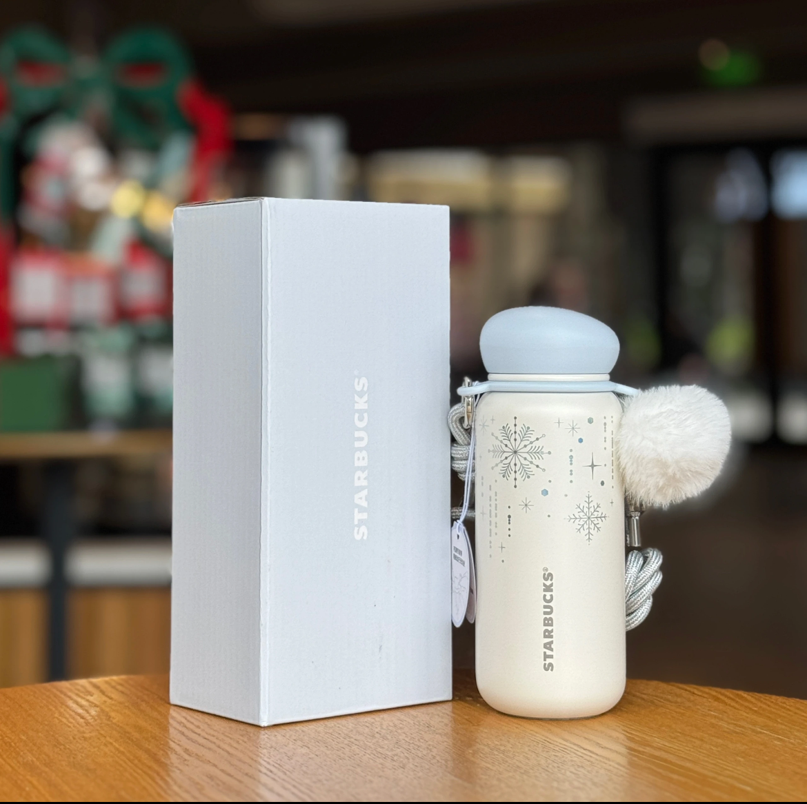 Starbucks China 2025 Snowy Wonderland Series 14oz Snowflake Stainless Steel Tumbler (Ships Mid-Dec.)