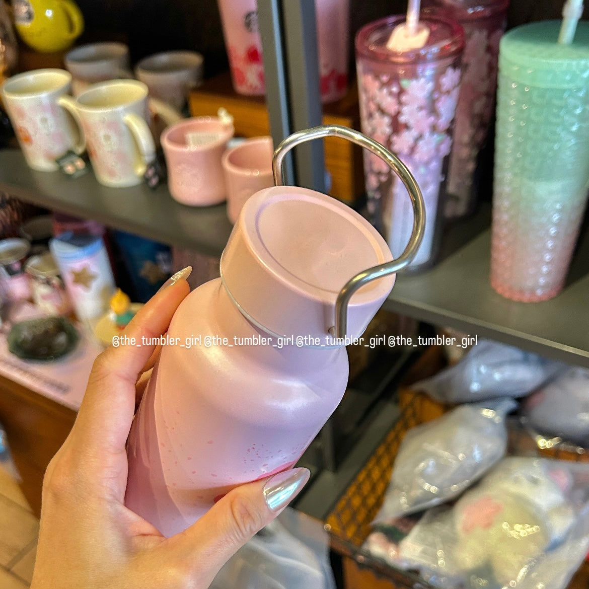 Starbucks Taiwan Sakura Stainless Steel Bottle 16oz (ships late March)