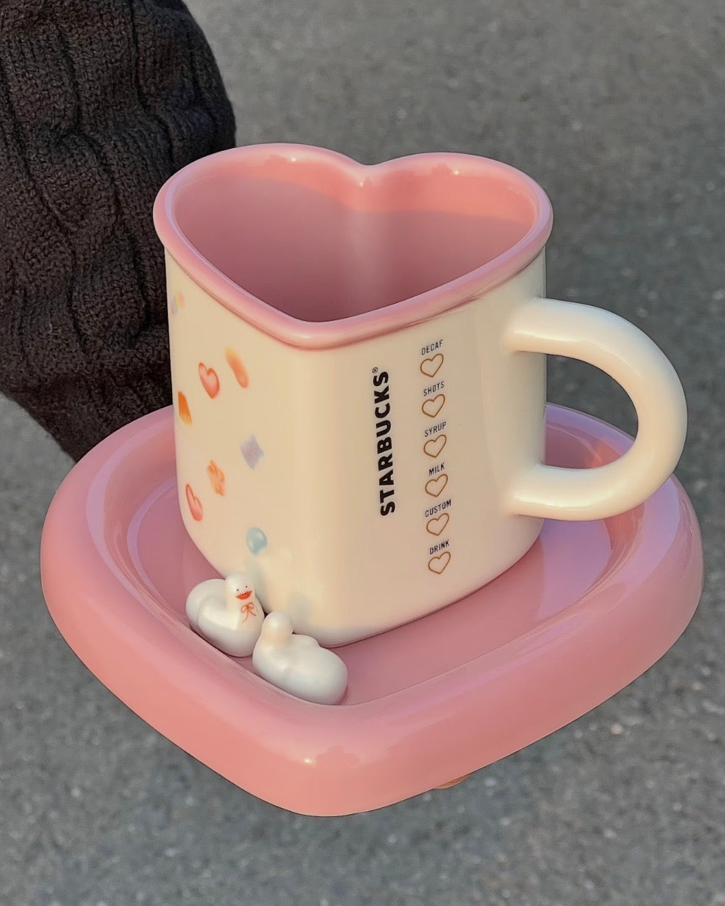 Starbucks China Valentine’s Heart Shape 12oz Mug & Plate Set (READY TO SHIP)