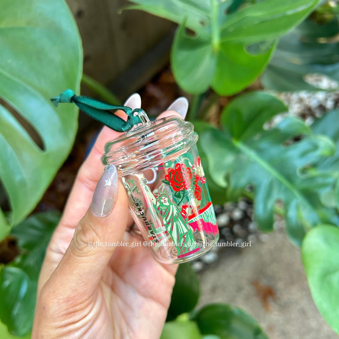 Starbucks New York 2025 Holiday Glass Ornament Discovery Series (READY TO SHIP)