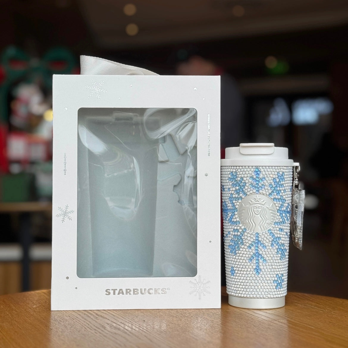 Starbucks China 2025 Snowy Wonderland Series Snowflake Rhinestone Stainless Steel Tumbler (Ships Mid-Dec.)