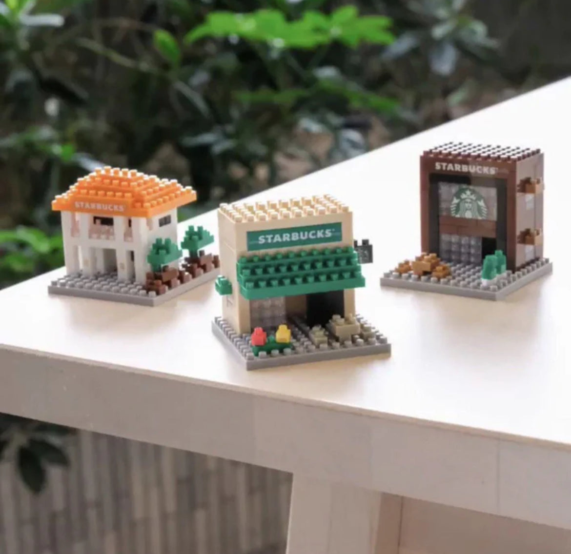 Starbucks Hong Kong Limited Mini Brick Store Collectible Building Toy (READY TO SHIP)