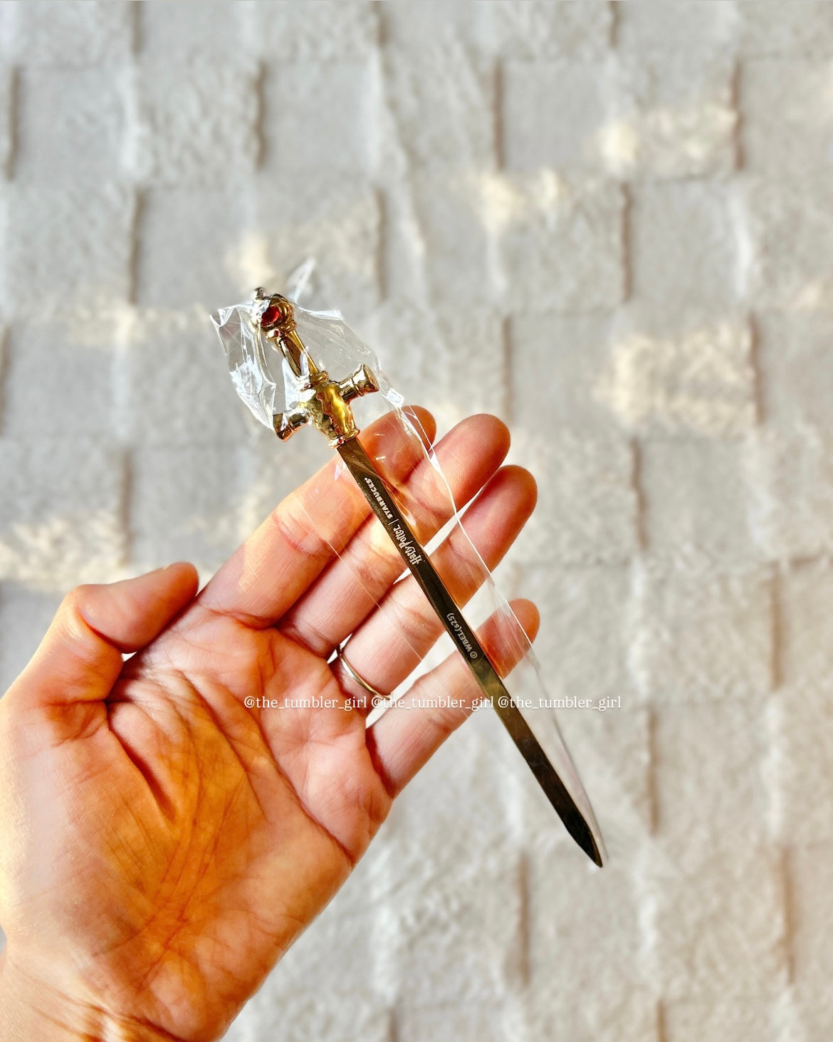 Starbucks China x Harry Potter Gryffindor Temperature-Activated Mug 12oz + Stirring Stick (READY TO SHIP)