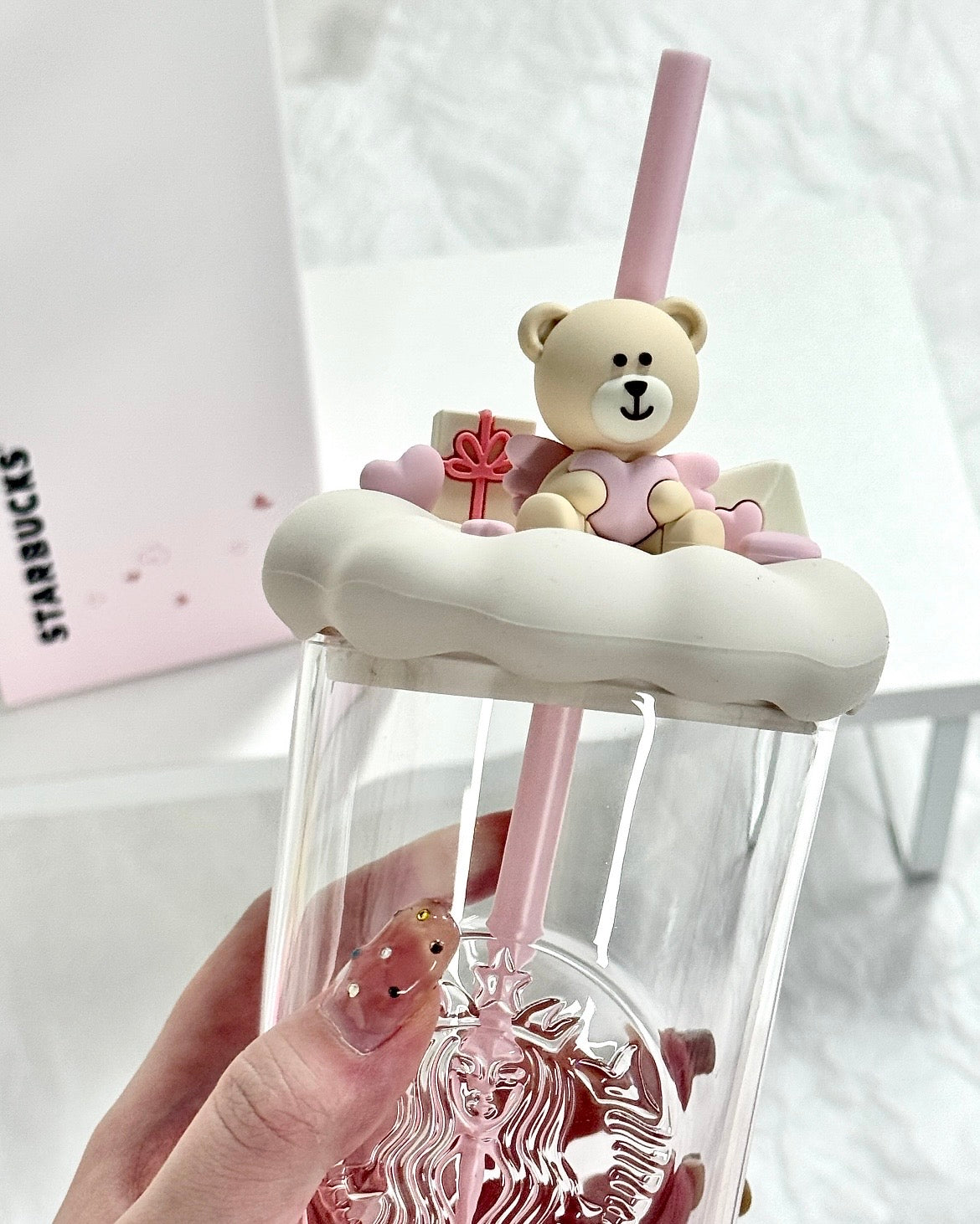 Starbucks China 16oz Heart-Shaped Bottom Pink Glass Cold Cup (READY TO SHIP)