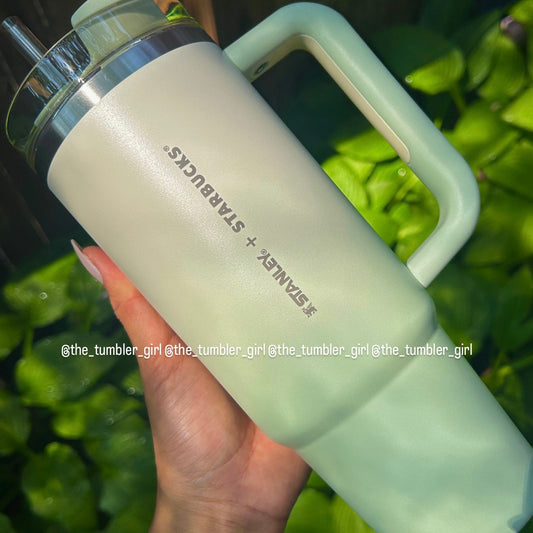 *LIMITED* Stanley x Starbucks Taiwan matcha green gradient 30oz