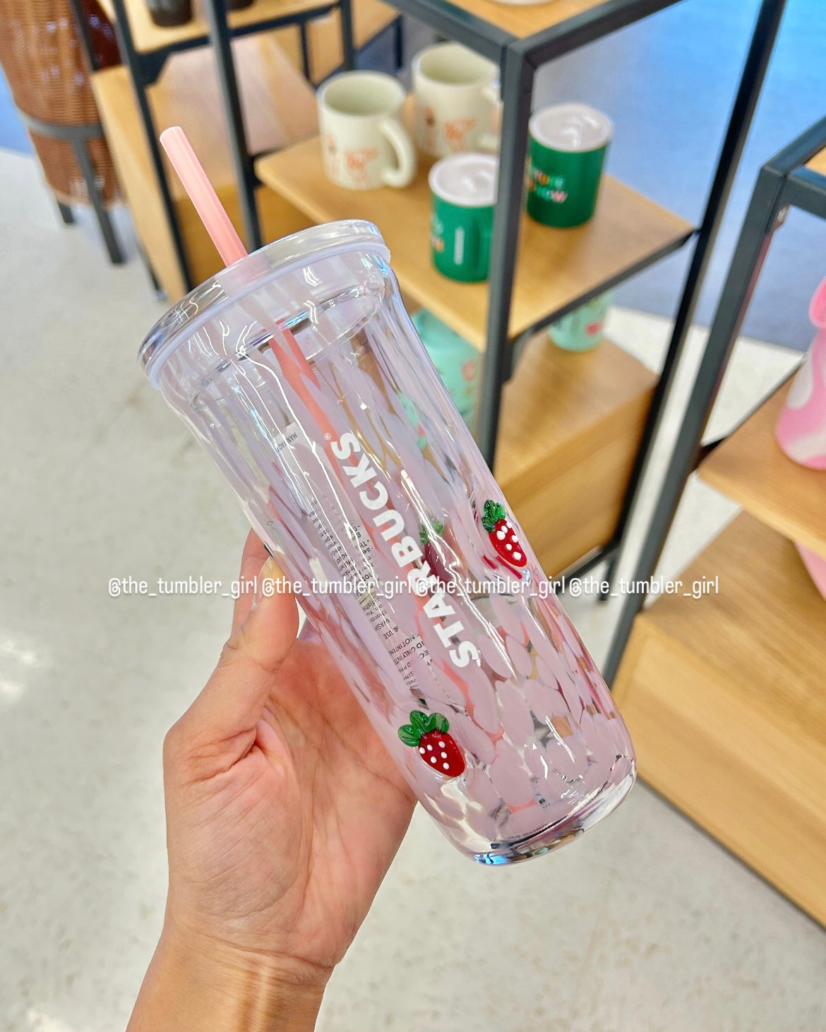 2026 US Exclusive 16oz Strawberry Pink Drink Glass Cold Cup Tumbler (READY TO SHIP)
