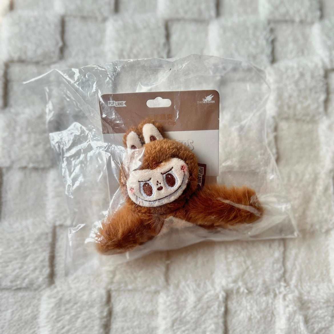 Pop Mart THE MONSTERS Classic Series - LABUBU Plush Hair Clip (POP LAND EXCLUSIVE)