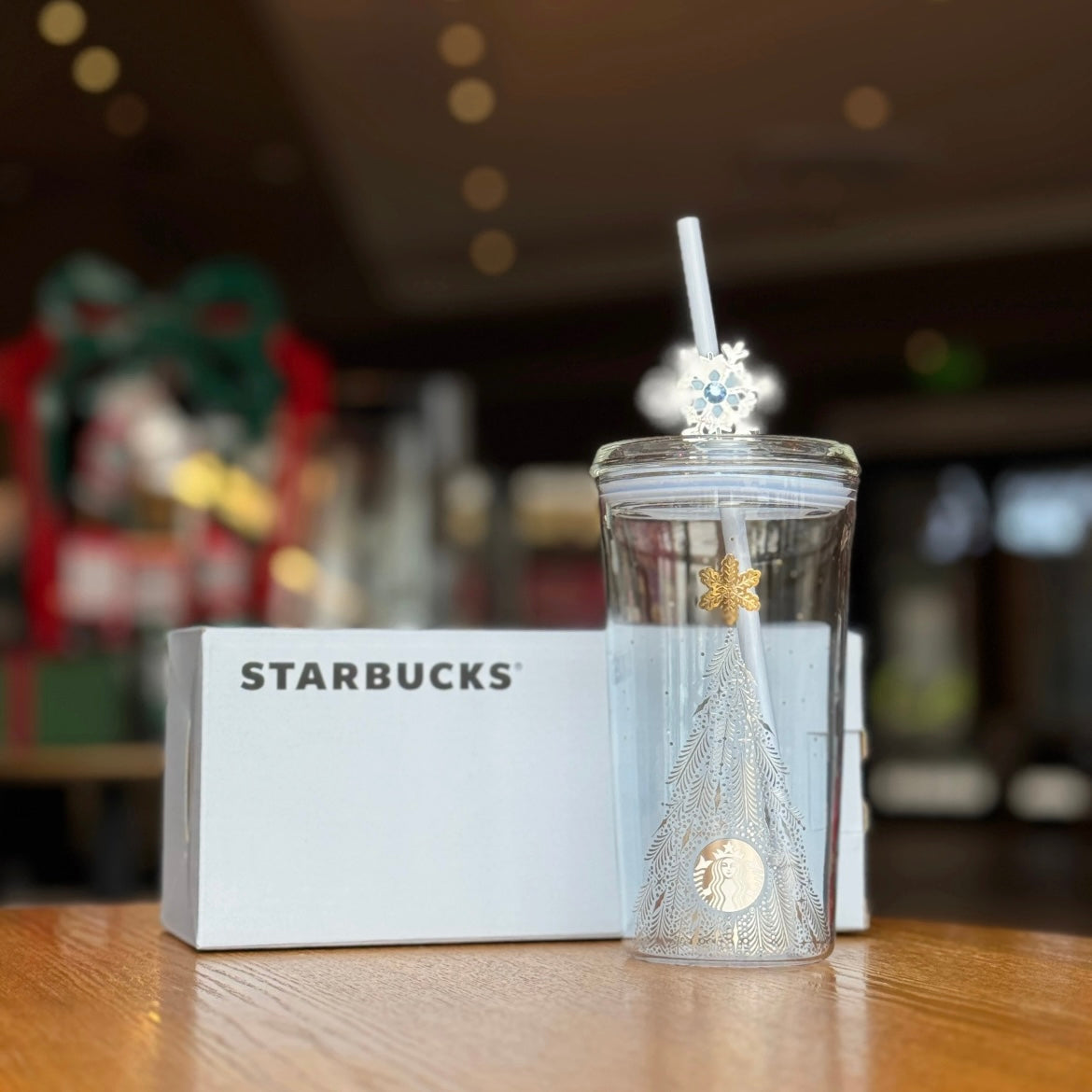 Starbucks China 2025 Snowy Wonderland Series 20oz Christmas Tree Glass Cold Cup (Ships Mid-Dec.)