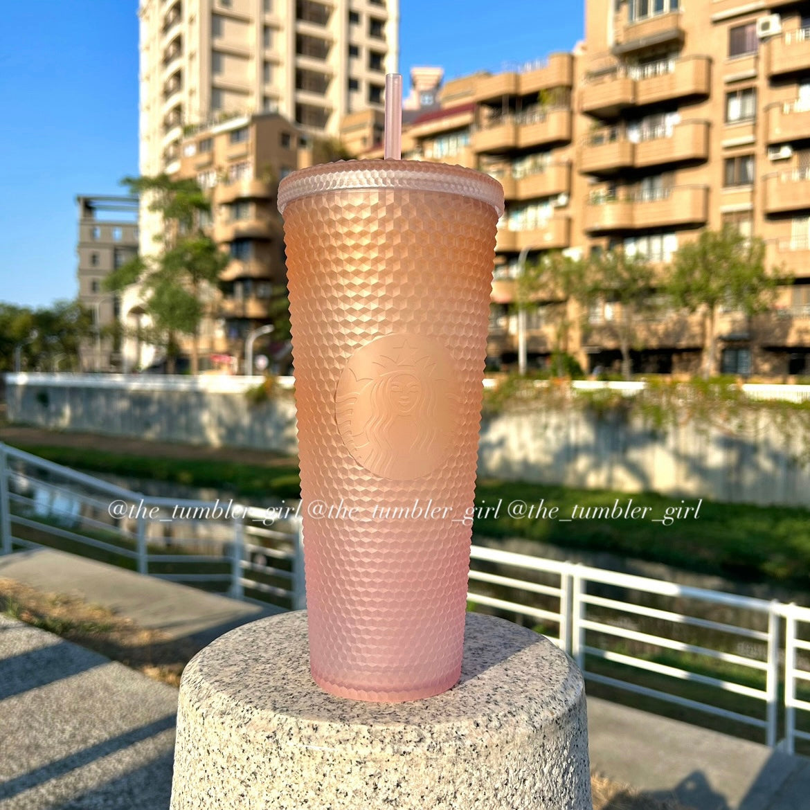 Starbucks China exclusive orange pink gradient soft touch studded