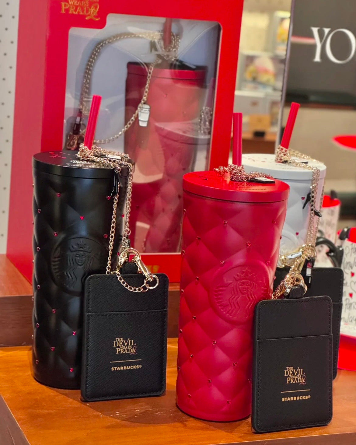 Starbucks China x The Devil Wears Prada Diamond Stainless Steel Tumbler 20oz with Card Holder (READY TO SHIP)