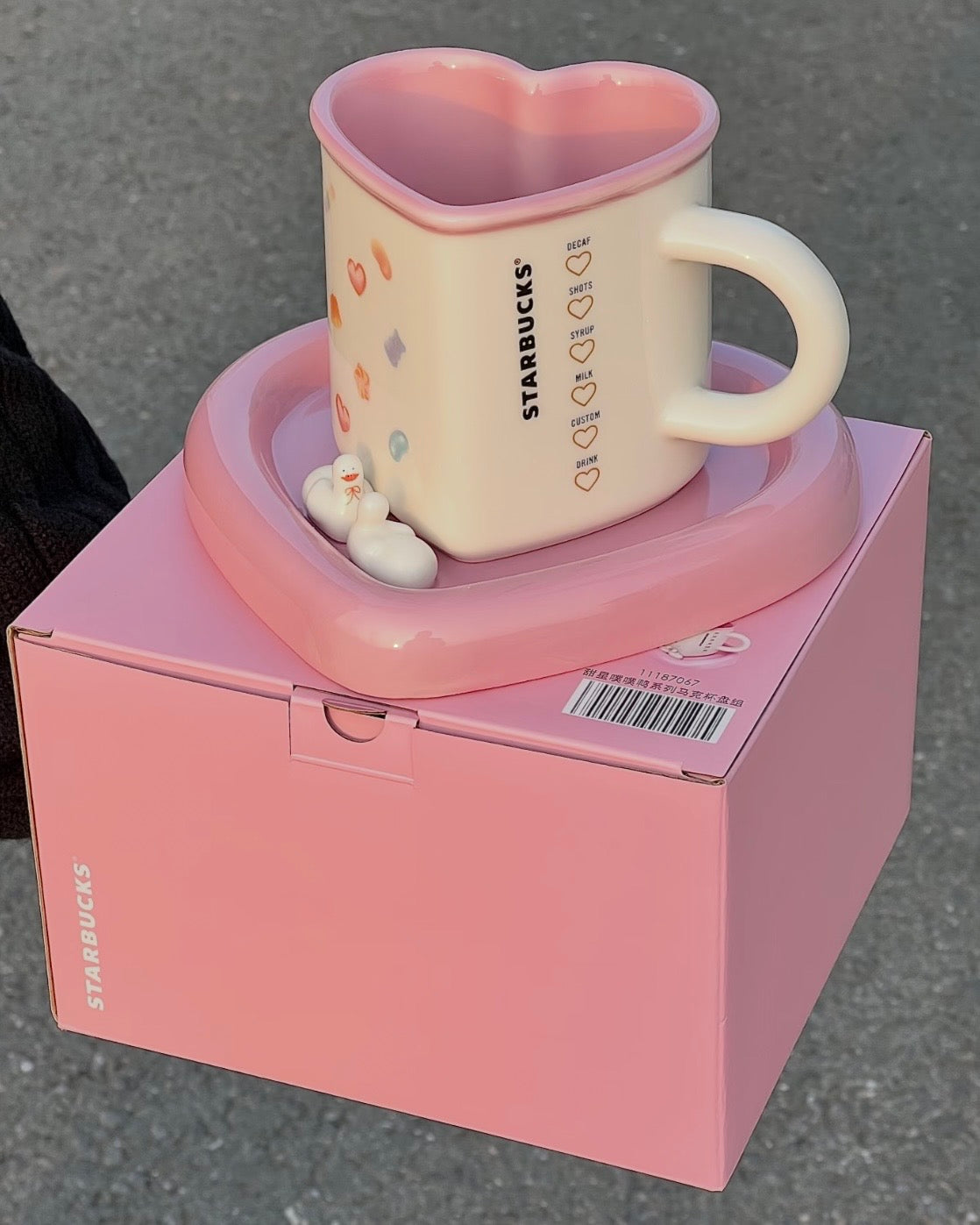 Starbucks China Valentine’s Heart Shape 12oz Mug & Plate Set (READY TO SHIP)